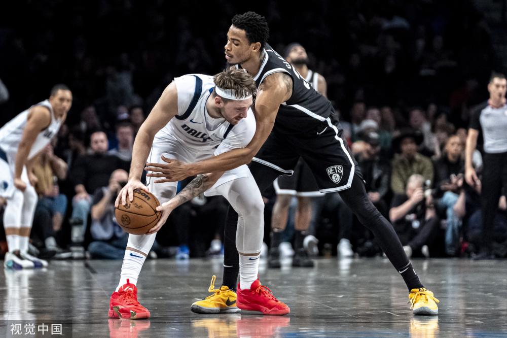 使他们在球 使他们在球