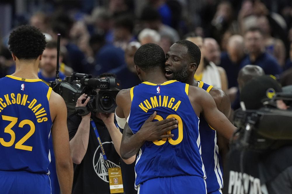 全与球迷自 全与球迷自